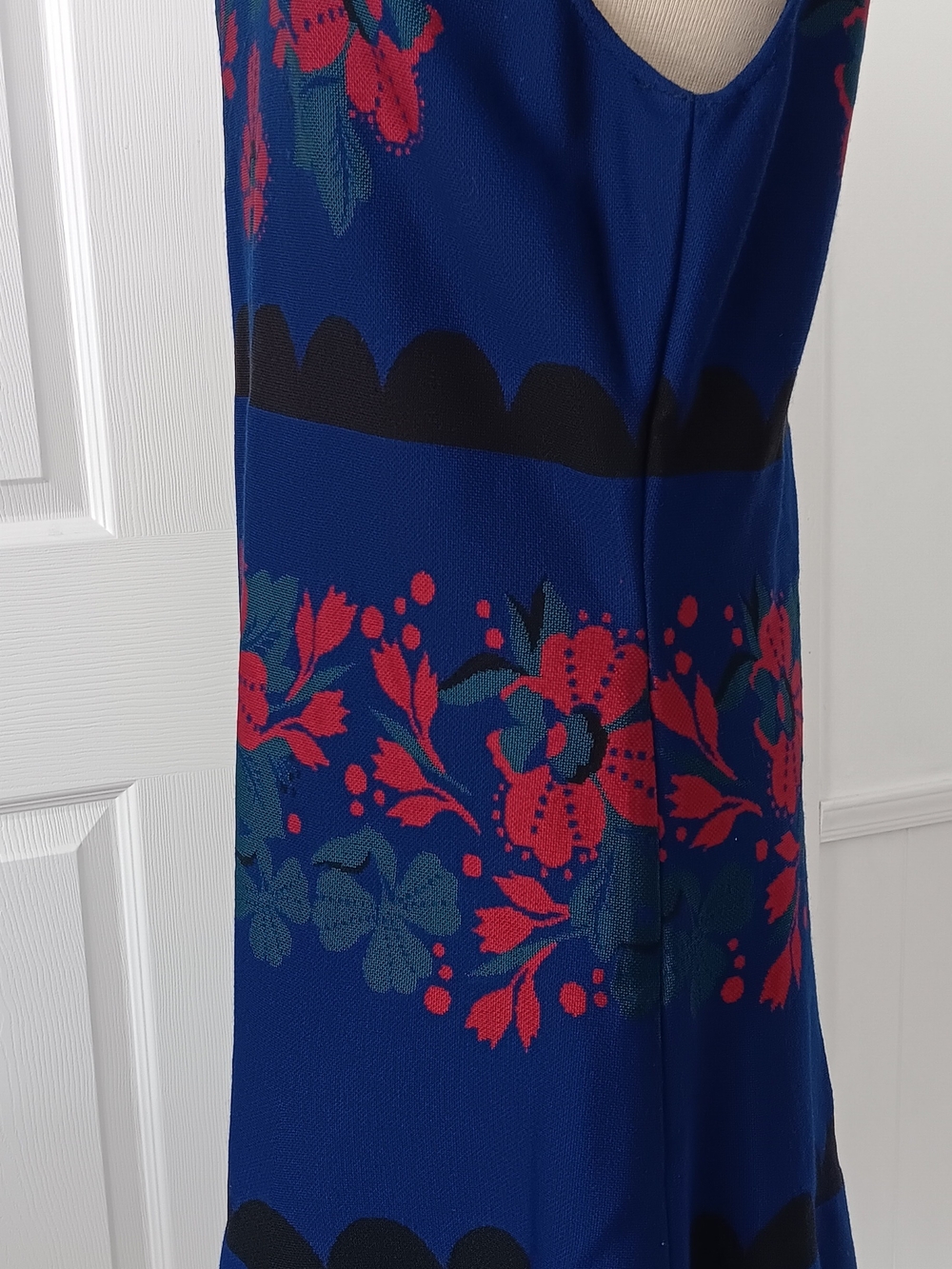 St. John Blue Floral Sleeveless Dress - Picture 4 of 10